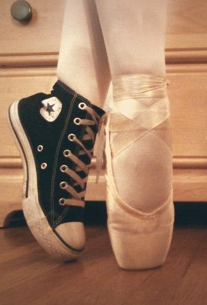 Ballet Pictures, Nails Art Designs, Art Designs Ideas, Ballet Beauty, Dance Dreams, Ballet Inspiration, A Punk, Ballet Photos, Dancing Aesthetic