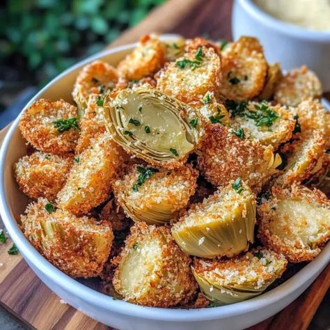 Crispy Parmesan Artichoke Hearts - SavorySplash Crispy Roasted Artichokes, Crispy Parmesan Artichoke Hearts, Air Fried Artichokes, Breaded Artichoke Hearts, Roasted Artichoke Recipes, Roast Artichoke, Parmesan Artichoke, Parmesan Zucchini Bites, Roasted Artichoke Hearts