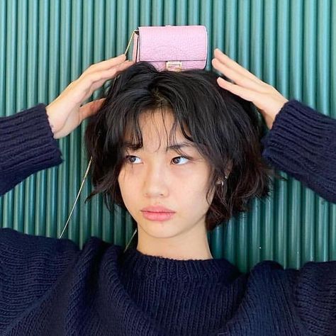 Mode Ulzzang, Icons Girls, Hair Inspiration Short, Shot Hair Styles, Short Hair Haircuts, Hair Reference, Cut My Hair, Dream Hair, Aesthetic Hair