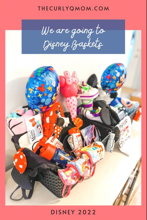 Disney Vacation Basket Ideas, Disney Trip Gift Basket, Disney Basket Ideas, Disney Swag Bag Ideas, Disney Welcome Basket, Disney World Gifts For Kids, Disneyland Basket Ideas, Disney Raffle Basket Ideas, Diy Disney Souvenirs