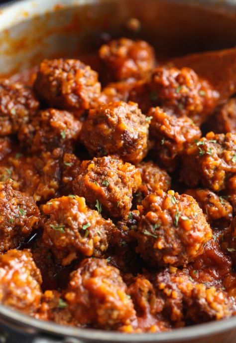 Porcupine Meatballs Recipe, Porcupine Meatballs, Cookies And Cups, Oatmeal Cookies Chewy, Beef Meatballs, Homemade Meatballs, Creamy Mashed Potatoes, Meatball Recipes, Ground Beef Recipes