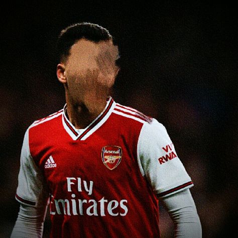 #martinelli #gabrielmartinelli #arsenal #pfp Arsenal Pfp, Gabriel Martinelli, Gabriel Jesus, Football Pics, Football Pictures, Arsenal, Soccer, Jesus, Football