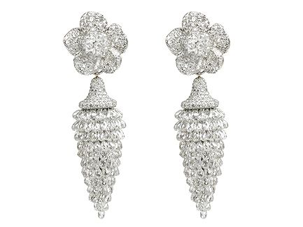 diamond biolette earrings Classic Diamond Jewelry, Briolette Diamond, Tassel Flower, Diamond Earrings Online, Titanic Jewelry, Flower Drop Earrings, Indian Wedding Jewelry, Bond Street, Emerald Earrings