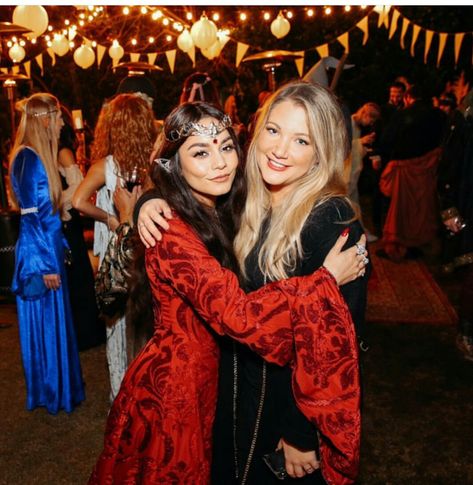 Vanessa Hudgens Birthday, Lord Of The Rings Birthday, Witchy Birthday, Lotr Party, Nerd Party, Hobbit Party, Best Celebrity Halloween Costumes, Fantasy Party, Medieval Party