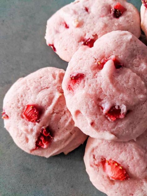 Fresh Strawberry Cookies (from Scratch) Strawberry Cookies From Scratch, Pink Sugar Cookie Recipe, Lofthouse Cookie Recipe, Strawberry Cream Cheese Filling, Valentines Day Cookie Recipe, Cookie Buffet, Soft Frosted Sugar Cookies, Cake Texture, Rolled Sugar Cookie Recipe