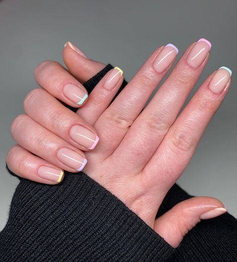 40 Simple Spring Nails 2023 to inspire you French Nails Colored Colour, Colourful French Nails, Short French Nails, Spring Nails 2023, Simple Spring Nails, Daisy Nails, Aesthetic Nails, Summery Nails, French Nail Designs