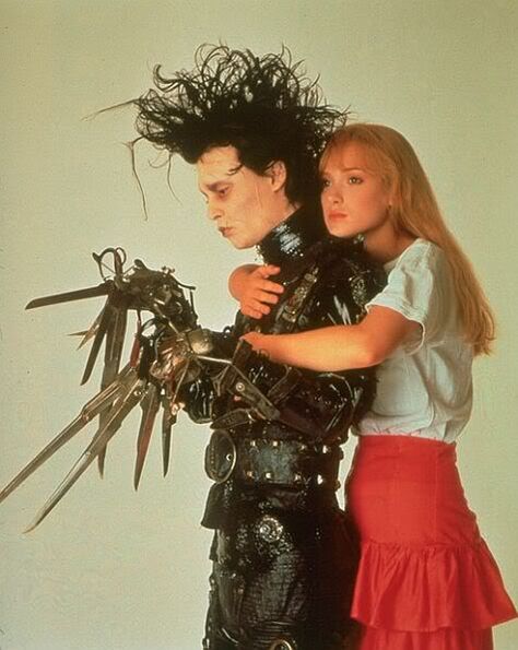 Johnny Depp And Winona, Edward Scissor, Scissor Hands, Colleen Atwood, Film Vintage, Fritz Lang, Tim Burton Films, Tim Burton Movie, Septième Art