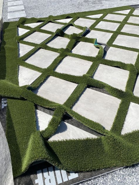 Stones With Grass In Between, Artificial Grass Backyard, Turf Backyard, Luxury Landscape, Pavers Backyard, Paver Designs, Paver Walkway, Luxury Landscaping, Yard Design