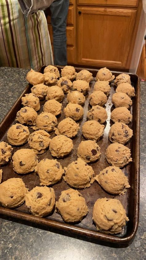 Chocolate Chip Cookies From Scratch, Ree Drummond Recipes, Holiday Treats Recipes, The Best Chocolate Chip Cookies, Best Chocolate Chip Cookies, Cookie Cake Pie, Cookies From Scratch, Best Chocolate Chip, Christmas Recipe