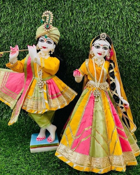 Radha Krishna Poshak Design, Radha Krishna Dress Design, Kanha Ji Dress, Navratri Pooja, Radha Krishna Dress, Creative Instagram Names, Swami Narayan, Deity Clothes, Bihari Ji