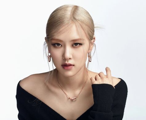 Rose Tiffany, Rose Skincare, Kpop News, Rose Brand, Luxury Cosmetics, Rose Pictures, Rose Blackpink, Wrap Necklaces, Rose Photos