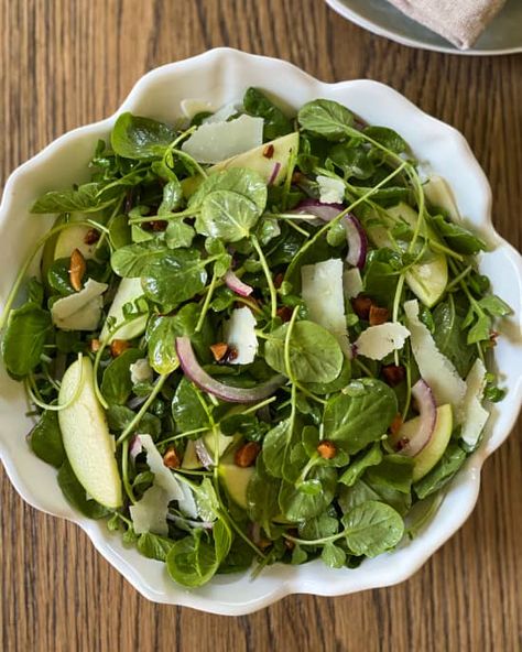 A closeup of a Watercress salad in a white dish Salad Ideas Vegetarian, Vegetarian Salad Ideas, Salad Recipes High Protein, Laura Calder, Cinnamon Yogurt, Watercress Recipes, Recipes High Protein, Salad With Grapes, Homemade Vinaigrette