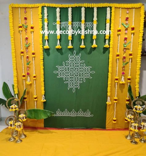 Annaprasana Decoration Ideas, Annaprasana Decoration Ideas At Home, Indian Floral Decor, Leaf Decor Wedding, Ganpati Decoration Theme, Naming Ceremony Decoration, Pooja Decor, Home Flower Decor, Simple Stage Decorations