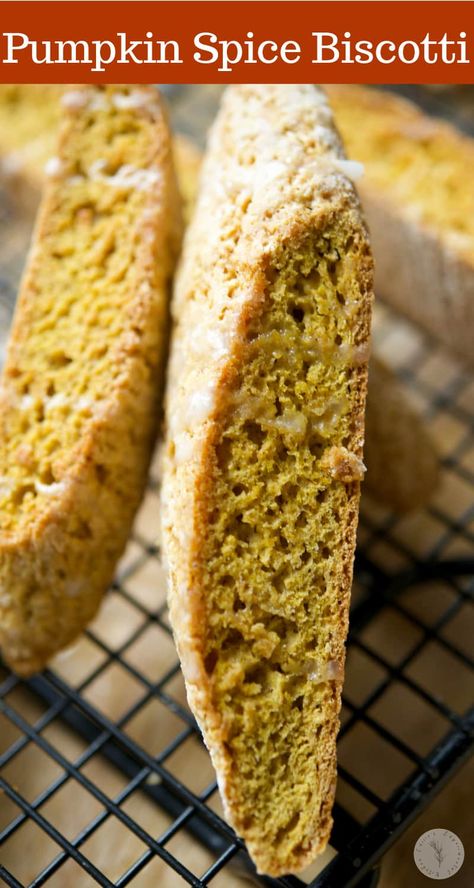 Traditional Italian Cookies, Best Biscotti Recipe, Christmas Biscotti, Easy Biscotti Recipe, Pumpkin Biscotti, Biscotti Recipes, Almond Biscotti Recipe, Italian Cookie Recipes, Pumpkin Spice Cookies