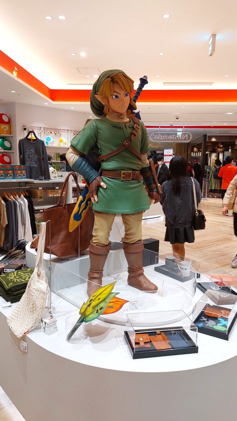 Nintendo Store, Link Cosplay, Silly Puppets, Funny Boy, Zelda Art, Standing Poses, Twilight Princess, Tp Link, Breath Of The Wild