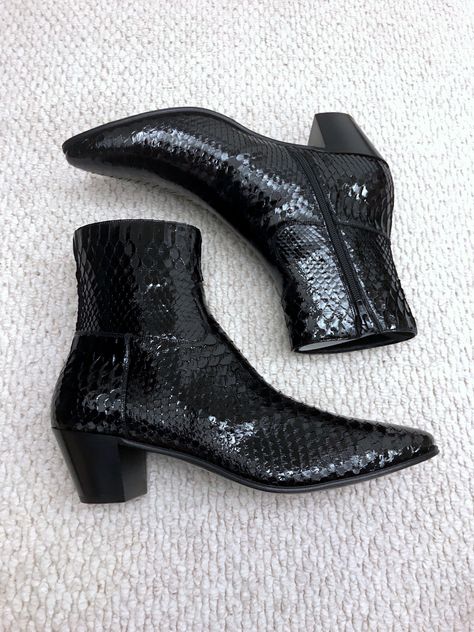 RARE BRAND NEW JACNO BLACK LACQUERED PYTHON LEATHER BOOTS Celine Boots, Chelsea Boots Men Outfit, Boots Men Outfit, Hedi Slimane, Chelsea Boots Men, Men's Footwear, Python, Embossed Leather, Boots Men