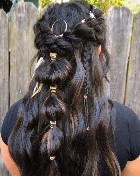 Fest Outfits, Viking Hair, Fantasy Hair, Hair Reference, Aesthetic Hair, Hair Dos, Hair Designs, Festival Outfit, Dark Hair