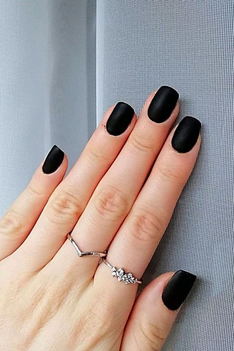 Black Nails - Running Out of Time? Stop looking and get it from Amazon.com - Visit IMMEDIATELY!! Short Black Nails, Black Nails Short, Black Gel Nails, Ultra Beauty, Square Nail, Matte Black Nails, Square Nail Designs, Short Square Nails, Nails Square