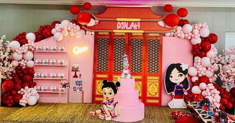 Mulan 1st birthday party | CatchMyParty.com Mulan Themed Birthday Party, Mulan Party Ideas, Mulan Birthday Party, Mulan Party, Mulan Birthday, Birthday Icon, Disney Princess Birthday, Theme Party Decorations, Balloon Decorations Party