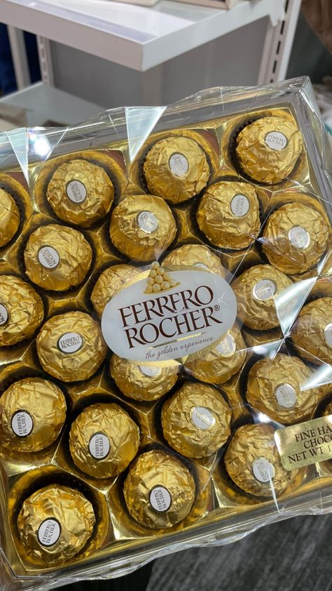 Chocolate Valentines, Expensive Chocolate, Delicious Food Image, Valentines Aesthetic, Eating Food Funny, Food Drink Photography, Chocolate Gift Boxes, Gourmet Chocolate, Ferrero Rocher