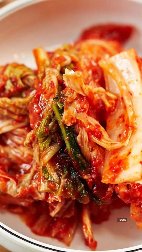 Korean Kimchi Recipe, Korean Cabbage, Vegan Kimchi Recipe, Korean Food Kimchi, Quick Kimchi, Fermented Kimchi, Korean Kimchi, Fermented Cabbage, Kimchi Recipe