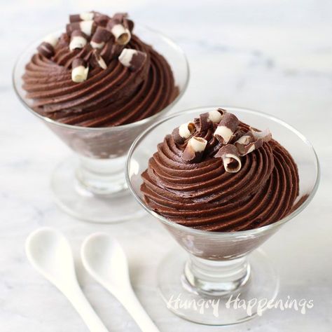 Make the most delicious chocolate mousse you've ever eaten for Valentine's Day, Christmas, New Year's Eve, a birthday party, a date night, or any night. It's the most amazing dessert! Best Chocolate Mousse Recipe, Best Chocolate Mousse, Dessert Halloween, Vegan Chocolate Mousse, Dessert Mousse, Dark Chocolate Mousse, Chocolate Mousse Recipe, Mousse Dessert, Mousse Recipes