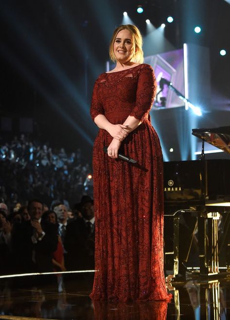 image Adele Grammys, Adele Style, Adele Dress, Givenchy Couture, Robes D'occasion, Red Carpet Dresses, Celebrity Dresses, Adele, Everyday Style