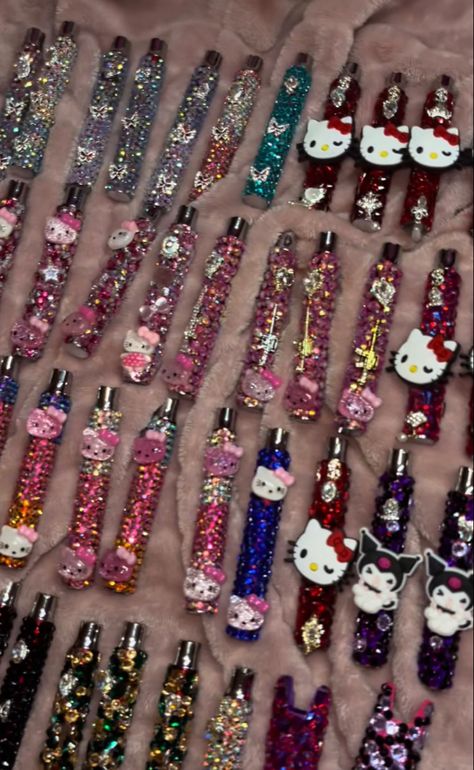 Bedazzled Pen Batteries, Bedazzled Battery Pen, Bedazzled Cartridge Pen, Bedazzled Cart, Penjamin Aesthetic, Carts Pen, Hello Kitty Bong, Hello Kitty Rhinestone, Impulsive Ideas