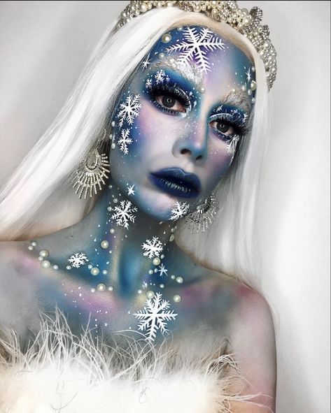 Ice Queen Face Paint, Ice Queen Makeup Halloween, Ice Makeup Looks, Jack Frost Makeup, Snow Makeup Looks, Icy Makeup Looks, Frostbite Makeup, Winter Wonderland Makeup, Icy Makeup