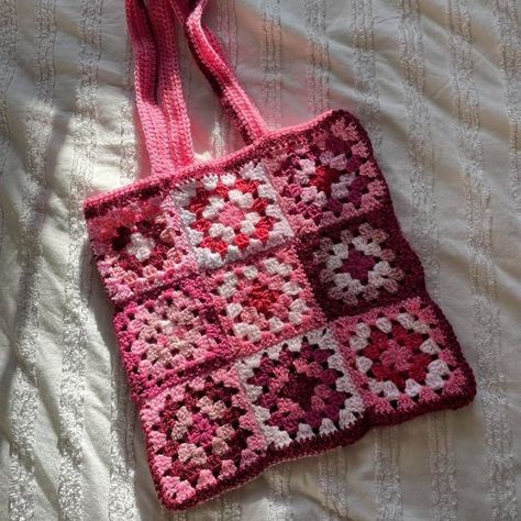 Pink multi tone handmade crochet granny square tote bag Pink Crochet Granny Square, Pink And Green Crochet Bag, Pink Granny Square Bag, Pink Granny Square, Crochet Granny Square Tote Bag, Granny Square Tote Bag, Granny Square Tote, Granny Square Bag, Crochet Inspo