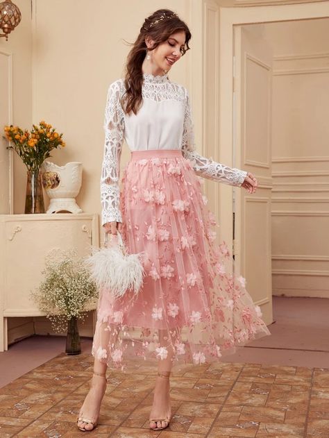 Style Salopette, Claudia Lars, Vestidos Color Rosa, Girly Girl Outfits, Girl Christmas, Women Skirts, Pink Dresses, Designer Outfits