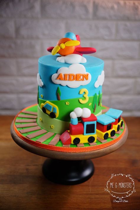 Train Themed Birthday Cake, 2nd Birthday Boy Cake, Aeroplane Theme Cake, Cake Aeroplane, Train Cakes For Boys, Plane Birthday Cake, Cake With Train, Train Cake Ideas, Transportation Theme Birthday