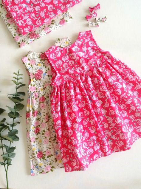 Pinafore Pattern Free, Toddler Dress Pattern Free, Girls Summer Dress Pattern, Chloe Clothes, Yoke Pattern, Girls Dress Pattern Free, Style Dress Patterns, Toddler Sewing Patterns, Toddler Dress Patterns