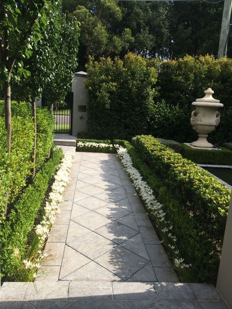 Beautiful Pathways, Stone Walkways, Garden Pathways, Pathway Landscaping, Outdoor Walkway, Front Garden Landscape, Garden Walkway, Front Landscaping, Modern English