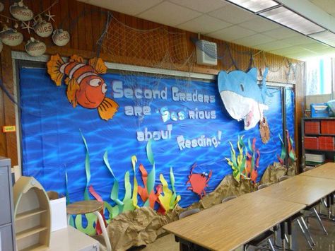 3d fish Seaweed Ocean, Ocean Bulletin Board, Creative Bulletin Boards, Beach Theme Classroom, Fish Board, Bulletin Boards Theme, Ocean Classroom, Ocean Theme Classroom, Fish Theme