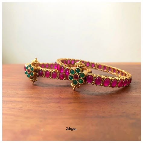 Kemp Bangles, Kemp Jewellery, Gold Bangles Indian, Ruby Bangles, Gold Bridal Necklace, Antique Gold Jewelry Indian, Diamond Pendants Designs, Gold Jewelry Simple Necklace, Indian Jewellery Design Earrings