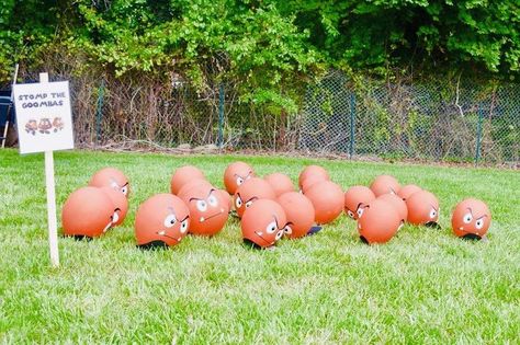 Super Mario Galaxy Birthday Party, Outdoor Super Mario Birthday Party, Mario Outdoor Party, Mario Themed Birthday Cupcakes, Mario Party Peach Birthday Cake, Cheap Mario Party Ideas, Super Mario Birthday Game Ideas, Super Mario 1 Up Birthday, Mario Brothers Birthday Party Games