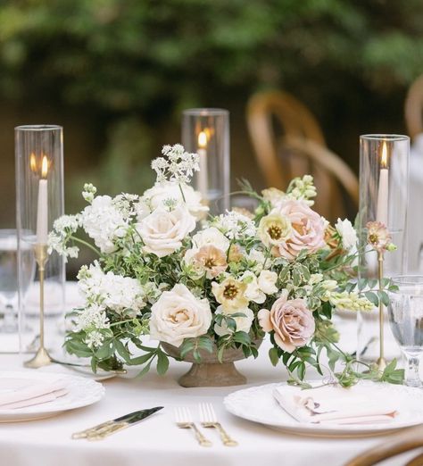 Wedding Table Centerpieces Rustic Floral Arrangements, Round Tablescapes, Wedding Table Centerpieces Rustic, Short Centerpieces, Blush Centerpiece, Pink Wedding Centerpieces, Wedding Color Pallet, Table Flower Arrangements, Low Centerpieces