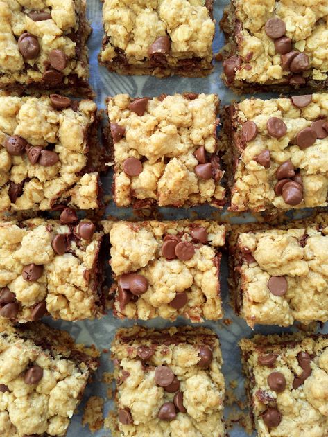 Nutella Bar, Oat Slice, Oat Bar Recipes, Sprinkles Recipe, Healthy Bars, Oat Crumble, Crumble Bars, Nutella Recipes, Oat Bars