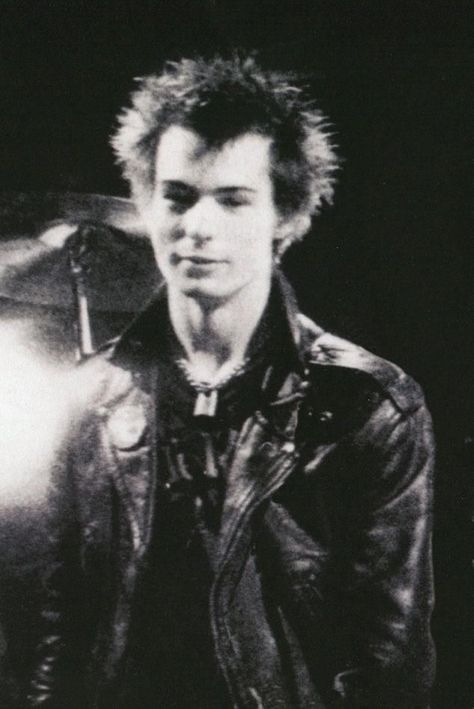 Sid Vicious Aesthetic, Sid Vicious Nancy, 2000s Punk, Sid And Nancy, 70s Punk, Johnny Rotten, Punk Rocks, Alt Goth, Sid Vicious