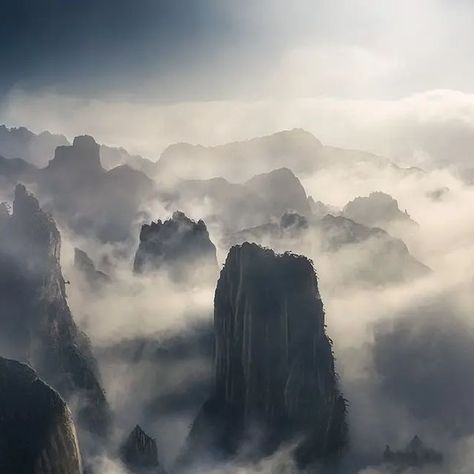 Max Rive on Instagram: "Three shots from the incredible dramatic Yellow Mountains/ Huangshan in China 🙏⛰️" Yellow Mountains, Huangshan, Mountain Peak, Above The Clouds, Rise Above, Underworld, The Clouds, Lightroom Presets, Level Up