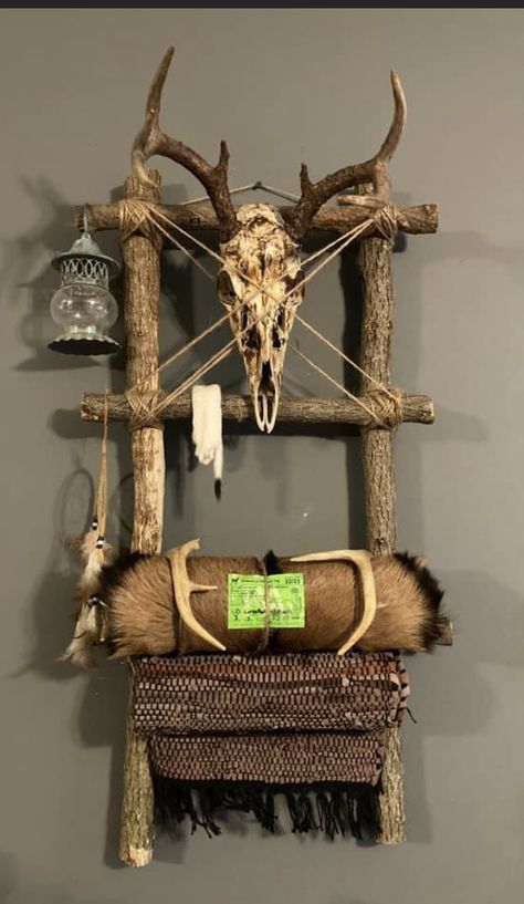 European Deer Mount Ideas, European Deer Mount, Skull Mount Ideas, Hunting Mounts, Hunting Room Design, Hunting Room Decor, Cabin Homestead, Deer Mount Decor, Rustic Projects