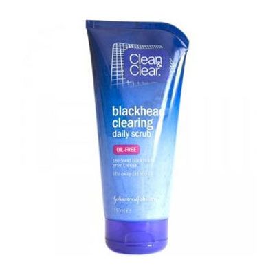 clean and clear blackhead clearing daily scrub. Definitley going to try this without a doubt. Blackhead Remover Diy, Clear Blackheads, Blackhead Remedies, Face Cream For Wrinkles, Blackheads On Nose, Exfoliating Face Scrub, Cleanser For Oily Skin, Clean And Clear, Skin Care Masks