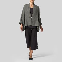 Vivid Linen (@vividlinen) • Instagram photos and videos Linen Jackets Women, Raglan Jacket, Miss Me Outfits, Vivid Linen, Kimono Style Jacket, Linen Kimono, Over 60 Fashion, Linen Jackets, 60 Fashion