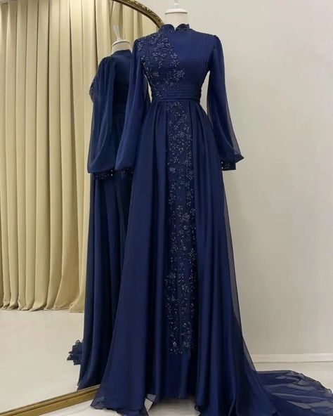 Long Gown Ideas, Hijab Prom Dress, Prom Dress Couture, Simple Long Dress, Islamic Fashion Dresses, Gown Ideas, Muslim Evening Dresses, Fall Bridesmaids, Wedding Couture