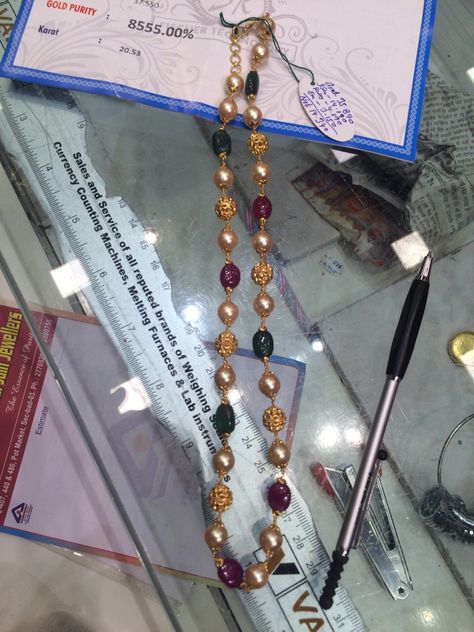 14 gma Mala Premraj Shantilal Jain Jewellers, Beads Haram, Elegant Gold Necklace, Pretty Gold Necklaces, Ruby Necklace Designs, Temple Jewellery Earrings, Pearl Mala, Chain With Pendant, Gold Pearl Jewelry