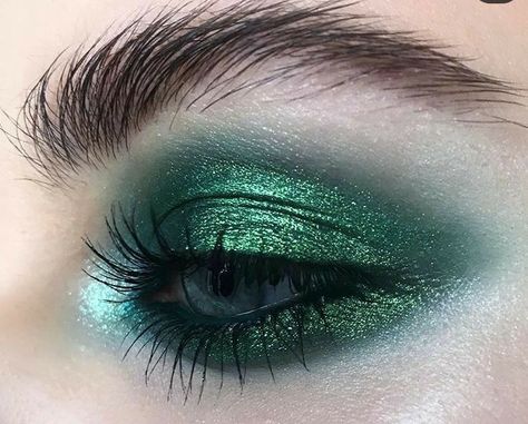 Green Eyeshadow Look, Funky Makeup, Green Smokey Eye, Magical Makeup, Eye Makeup Pictures, Green Makeup, Dope Makeup, Makeup Eye Looks, Makeup Tattoos