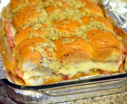 Hawaiian Sweet Roll Ham Sammies Recipe Hawaiian Roll Ham Sandwiches, Hawaiian Sweet Rolls, Ham Sandwiches, Hash Browns, Sweet Roll, Poppy Seed, Ham And Cheese, Main Dish Recipes, I Love Food