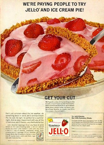 Jell-O and Ice Cream Pie Jello Ice Cream, Ice Cream Pie, Easy Pie Recipes, Vintage Dessert, Easy Pie, Jello Recipes, Ice Cream Pies, Jell O, Strawberry Pie