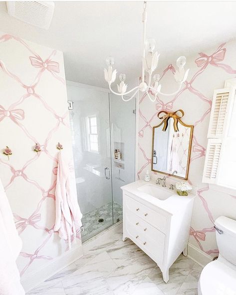 Girly Bathroom, Dream Life House, Preppy Room Decor, Girly Room, Preppy Room, Cute Room Ideas, Dream House Rooms, Room Makeover Bedroom, Pink Room